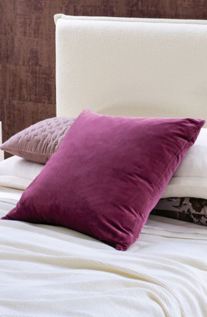 Bianca Lorenne - Cerchio Comforter - Cushion - Fuschia image 2